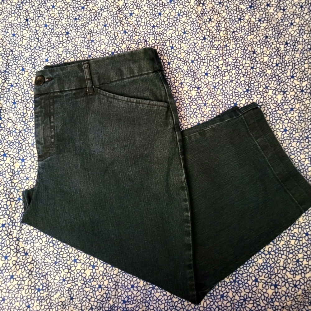 Size 12P Capri ST John's Bay Jeans